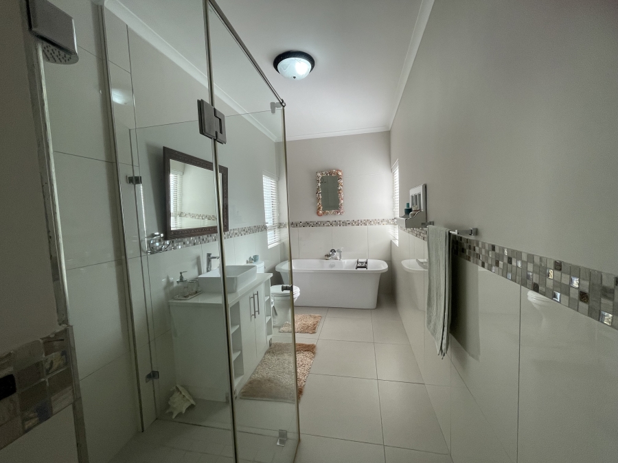 3 Bedroom Property for Sale in Langebaan Country Estate Western Cape